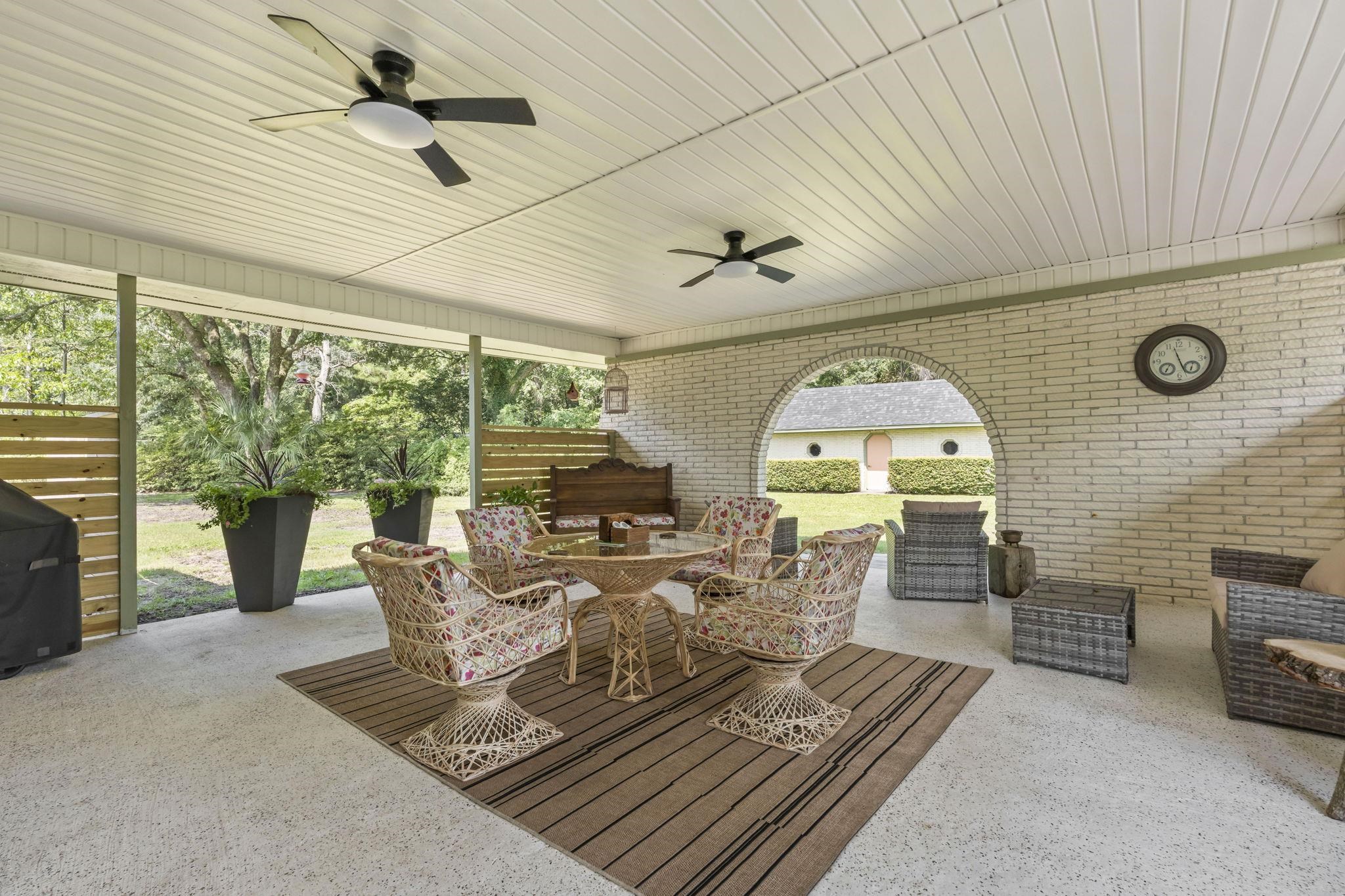 207 Glass Hill Dr.