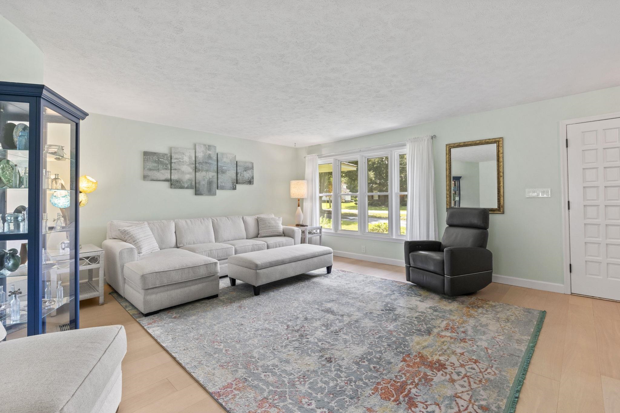 207 Glass Hill Dr.