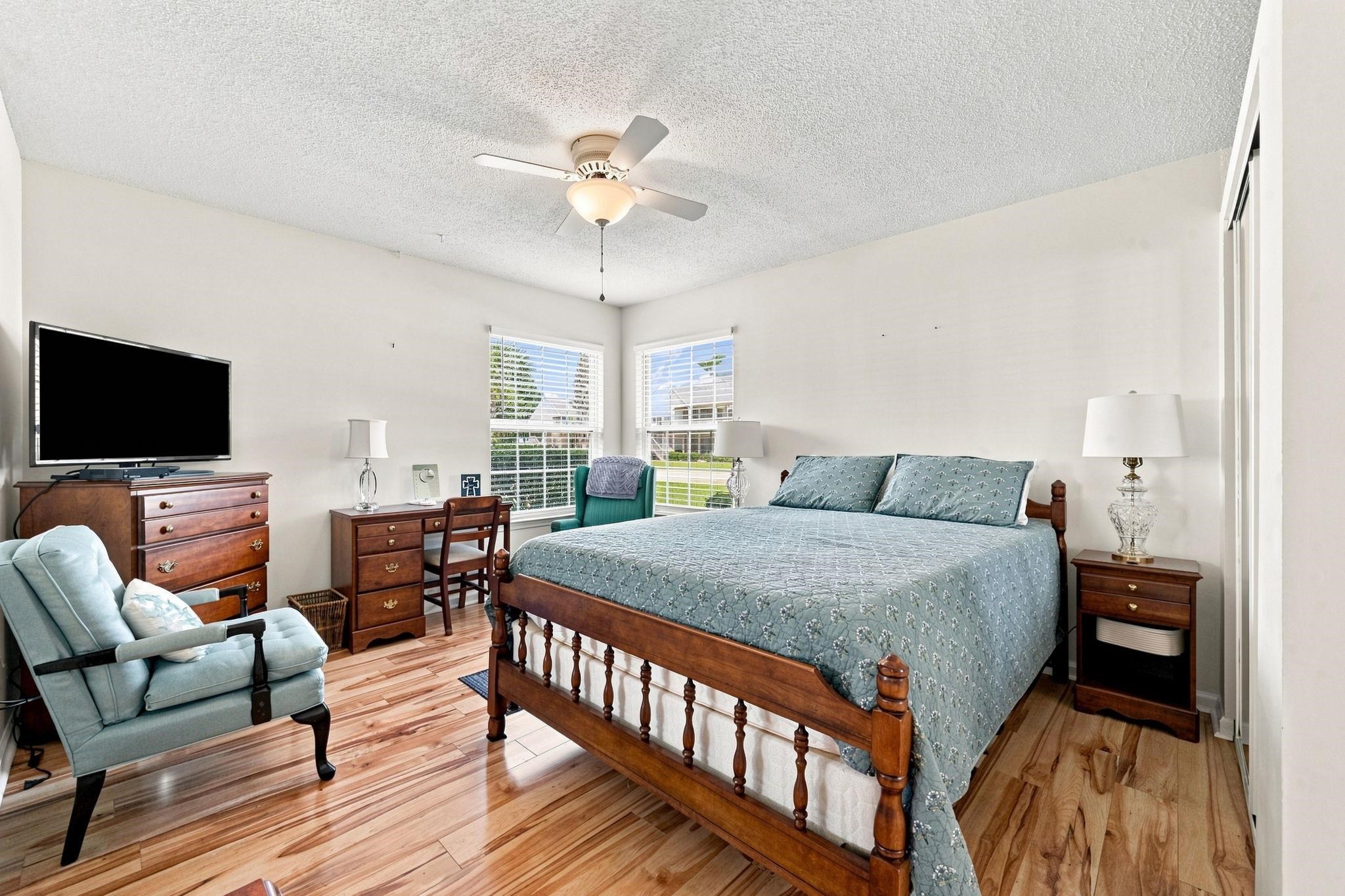 1915 Bent Grass Dr. Unit: D