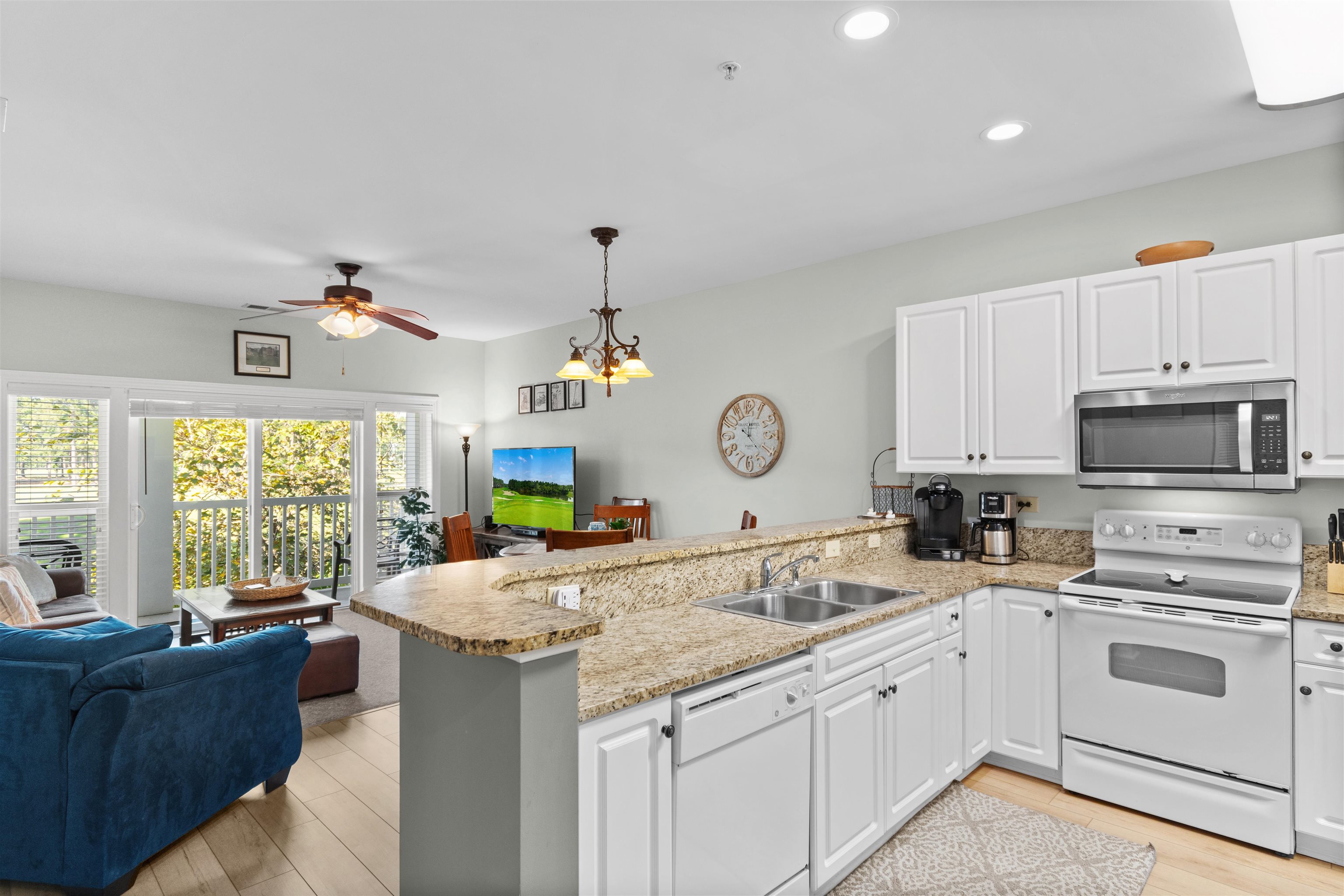 100 Cypress Point Ct. Unit: 205