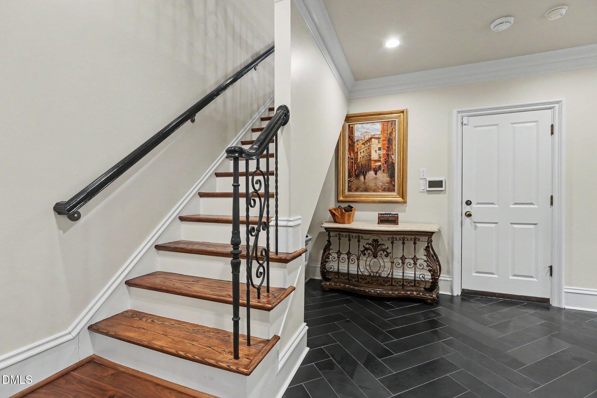2317 Victoria Park Lane
