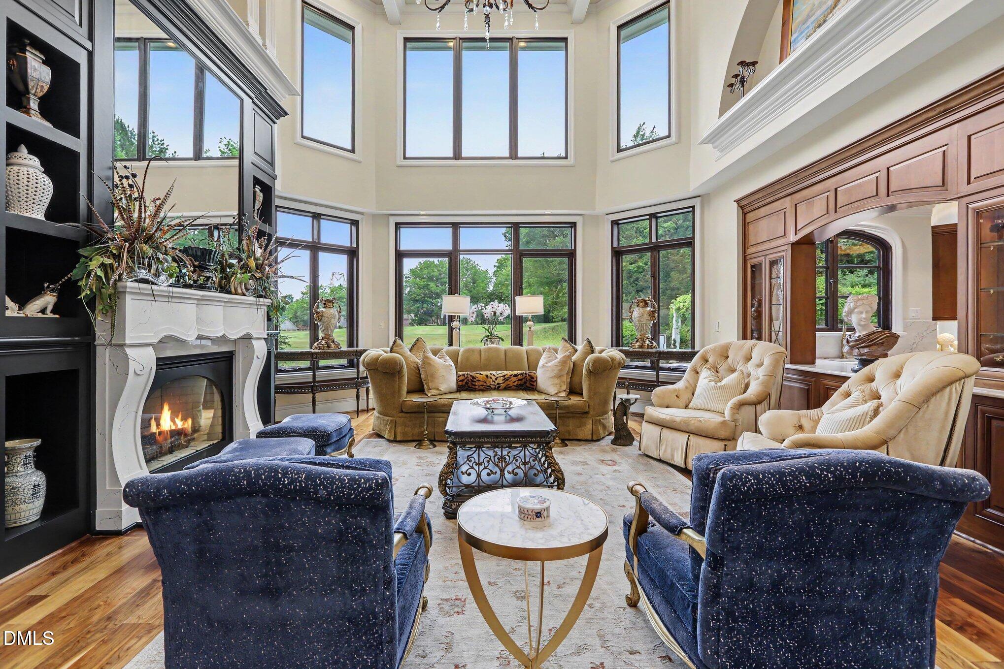 2317 Victoria Park Lane