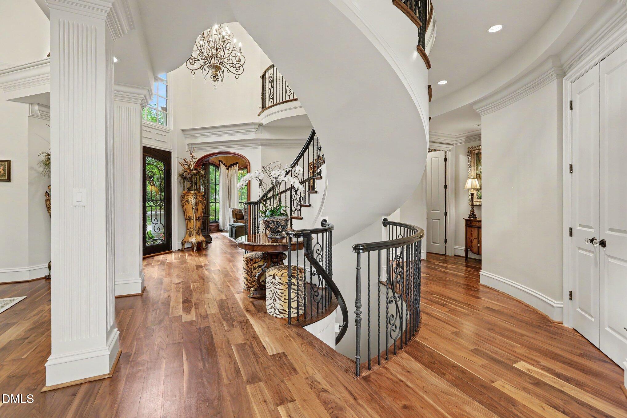 2317 Victoria Park Lane