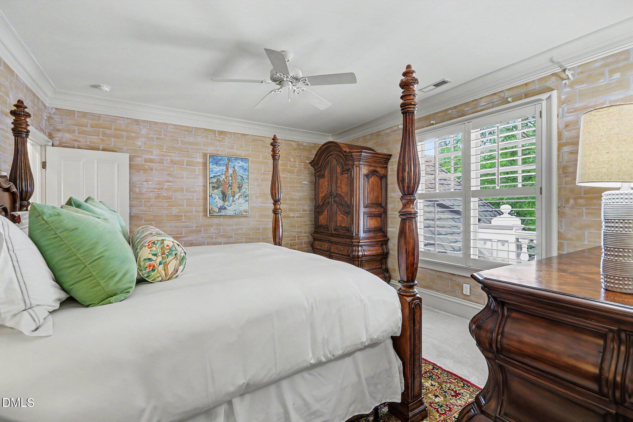 2317 Victoria Park Lane