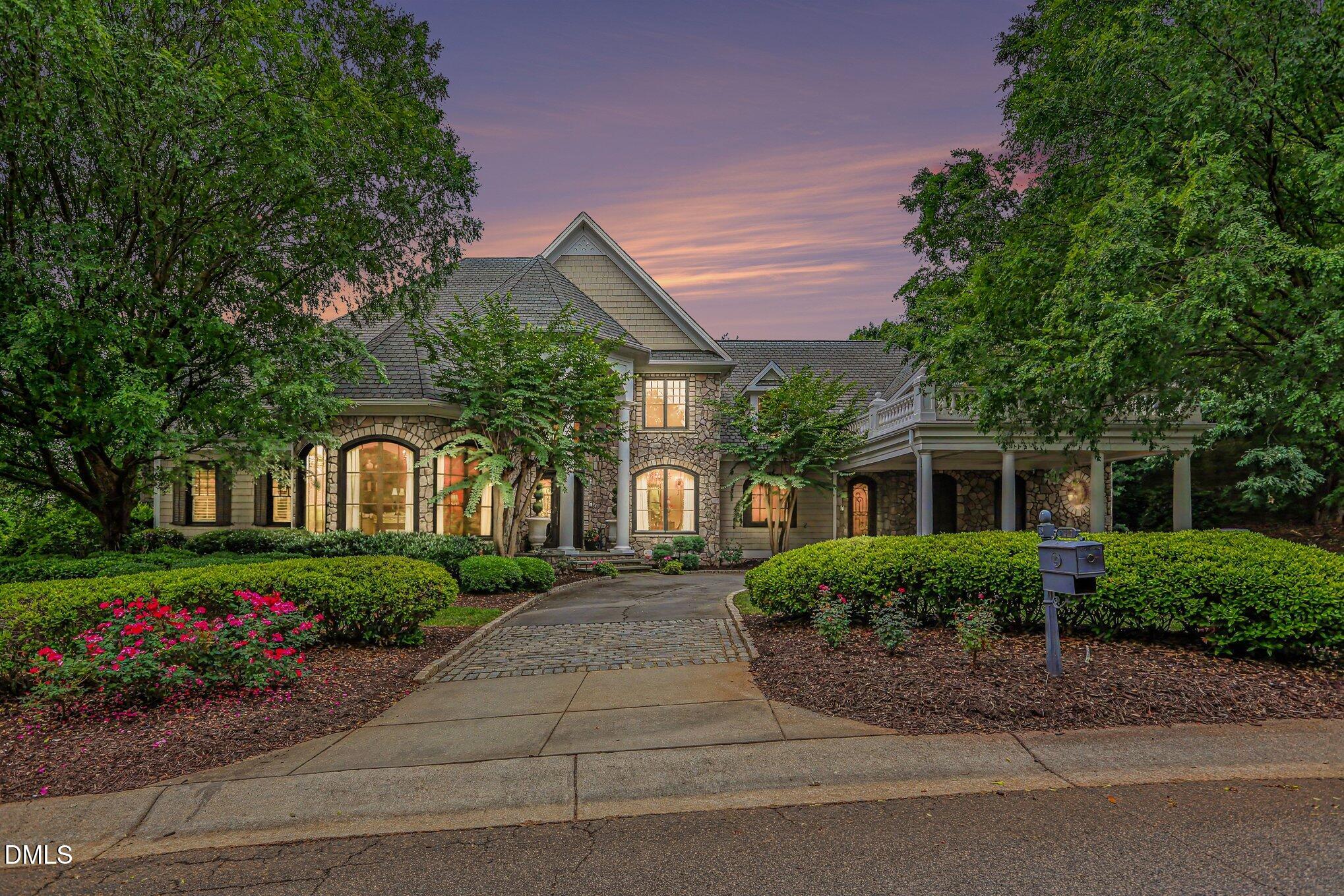 2317 Victoria Park Lane