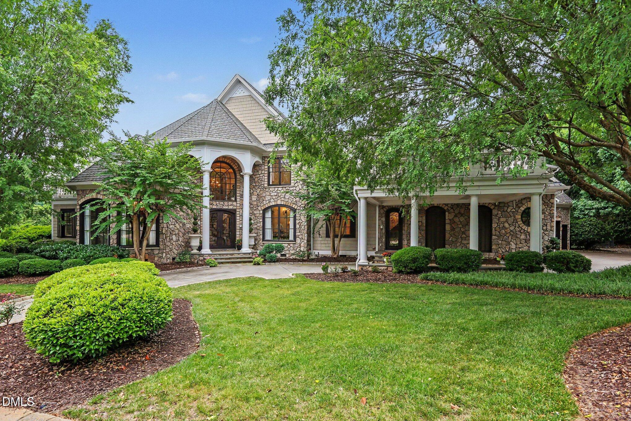 2317 Victoria Park Lane