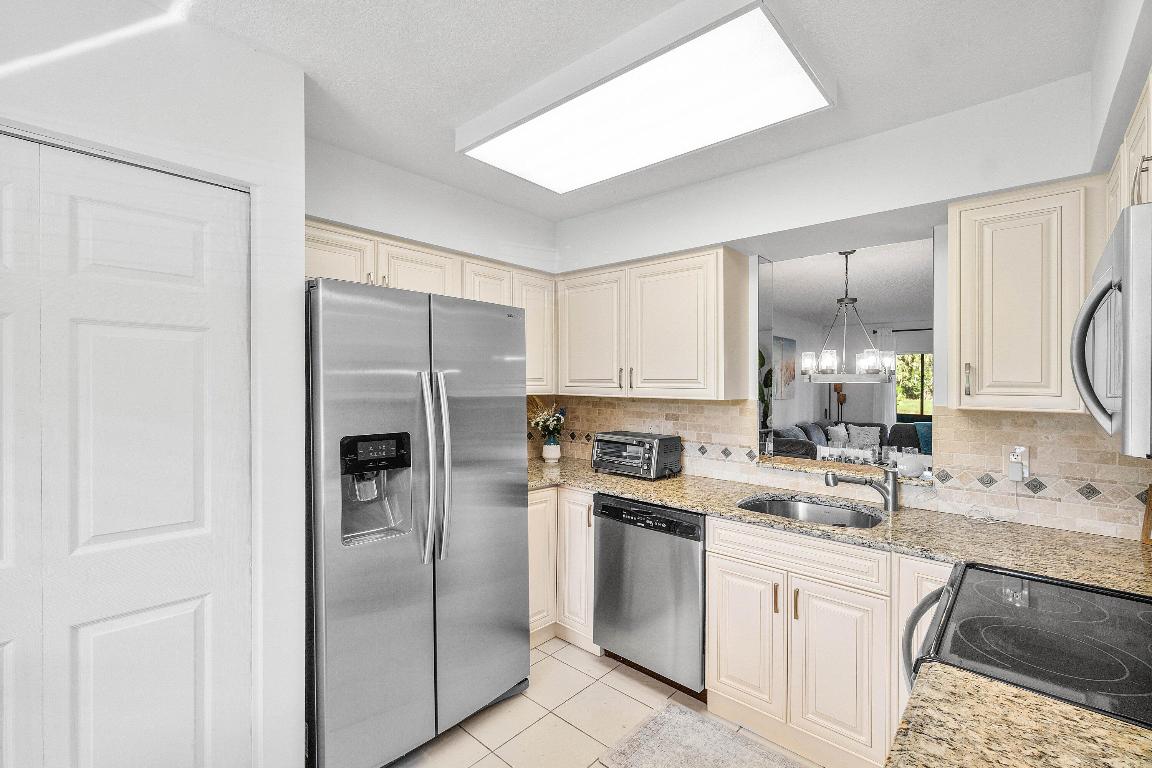 7321 Amberly Lane 108