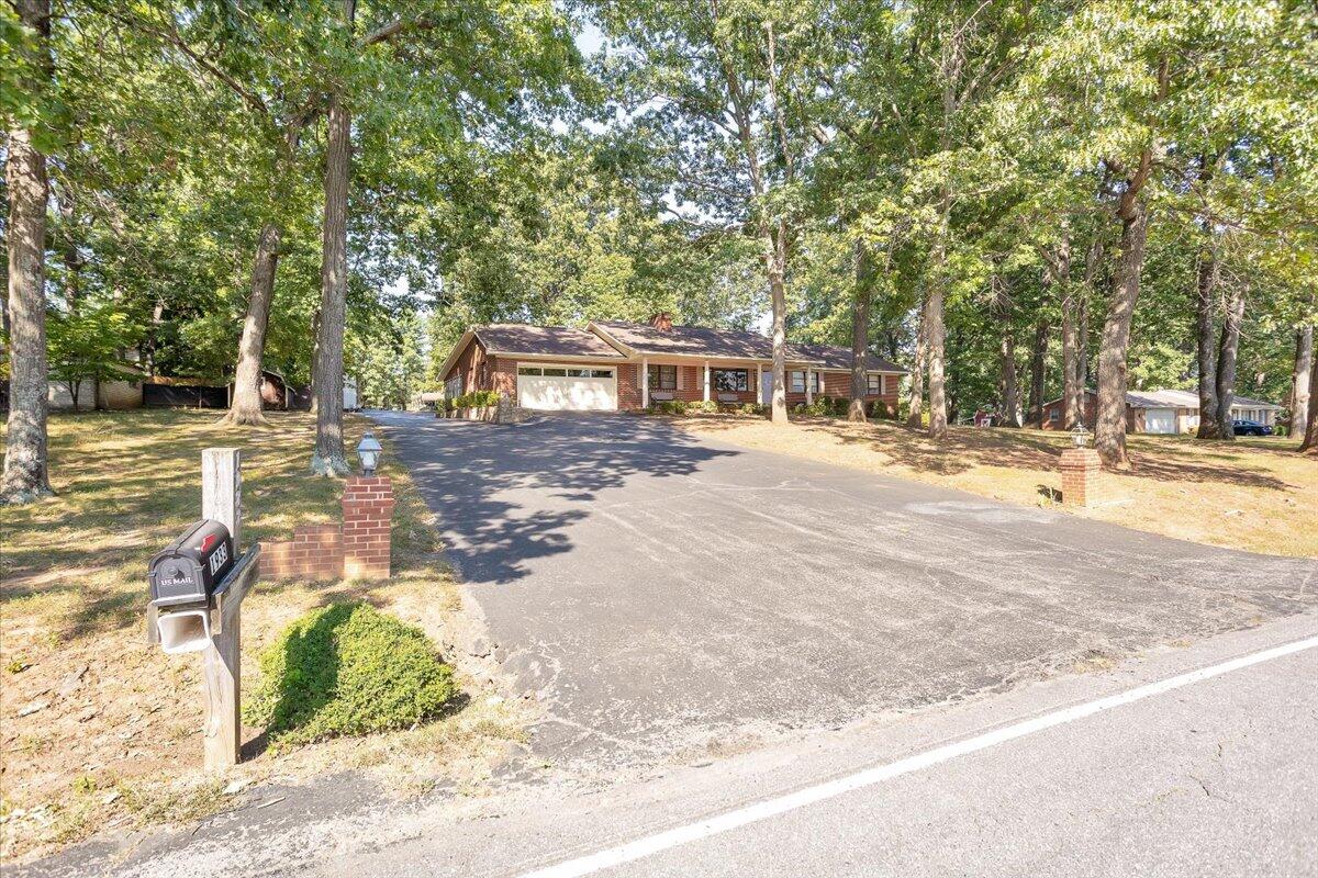 1933 West Ruritan RD