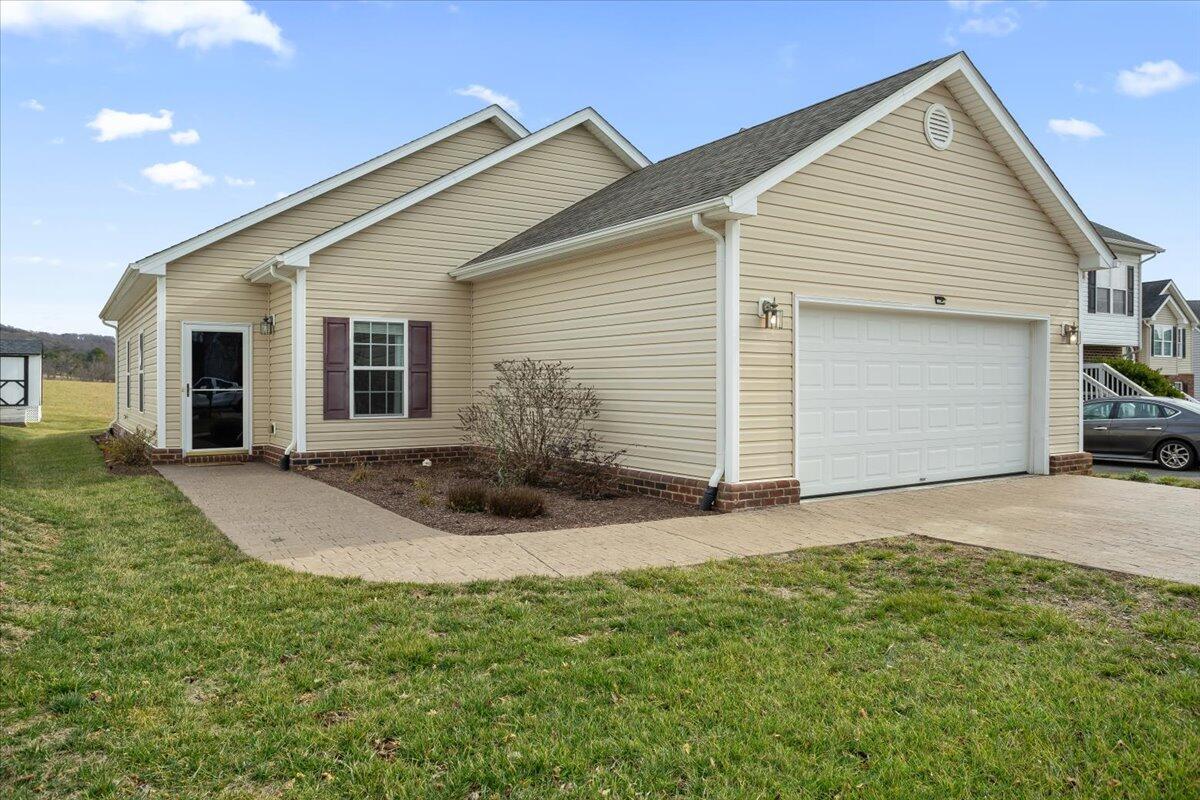 2629 Paddinton Station LN