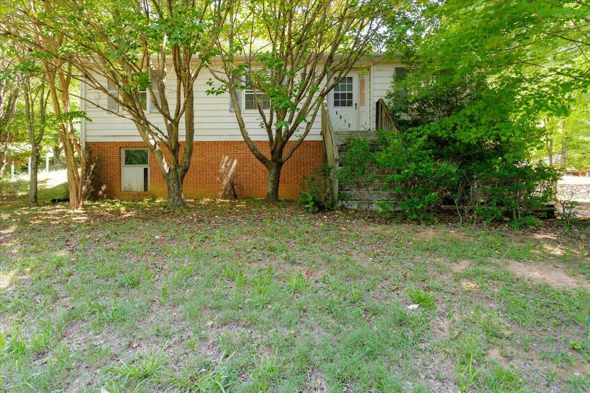 1632 Haymakertown RD