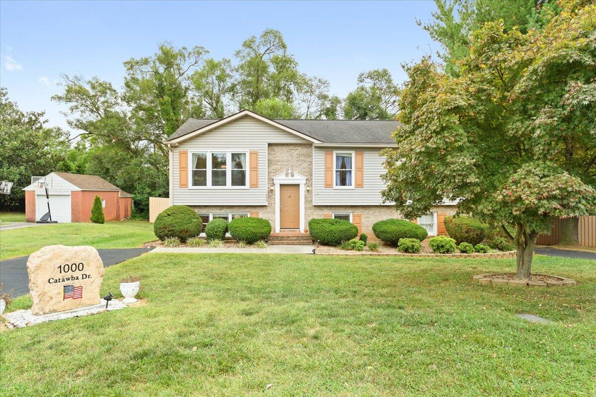 1000 Catawba DR