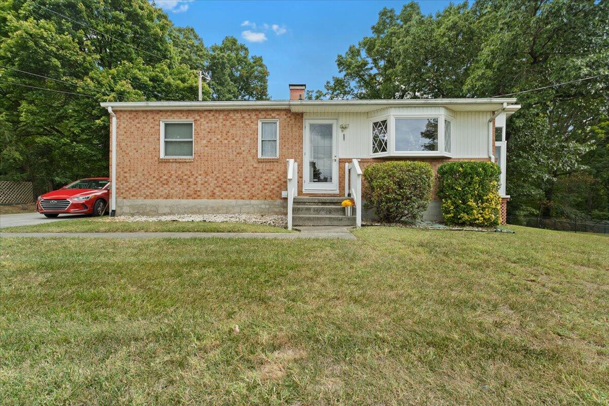 4315 Camille AVE NW