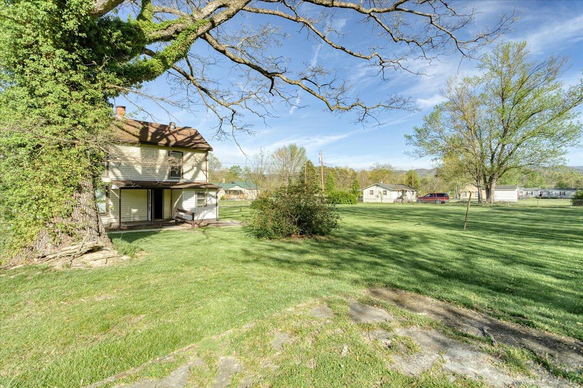 23645 Botetourt RD