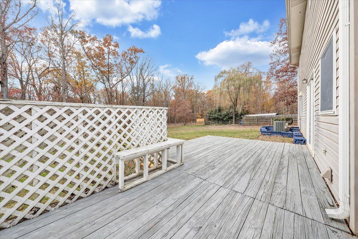 34 Foxfire RD