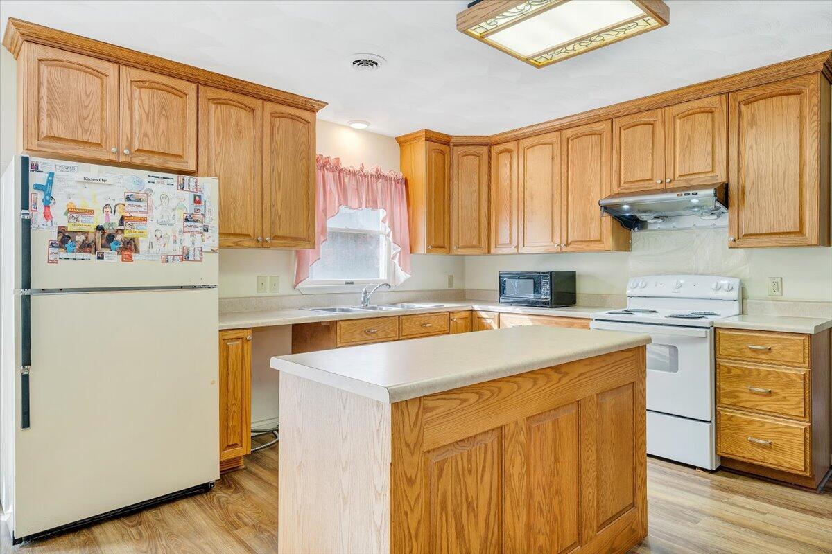 34 Foxfire RD