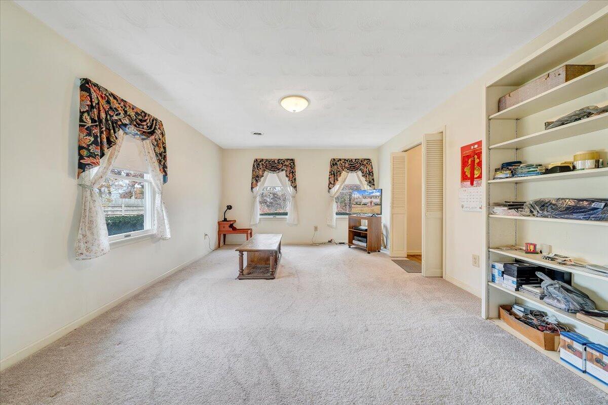 34 Foxfire RD