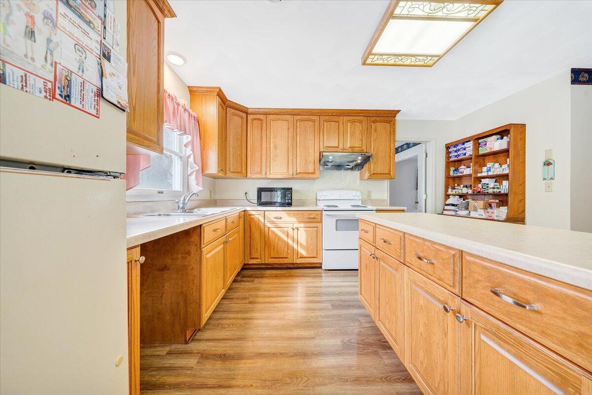 34 Foxfire RD