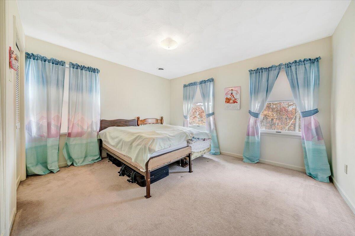 34 Foxfire RD