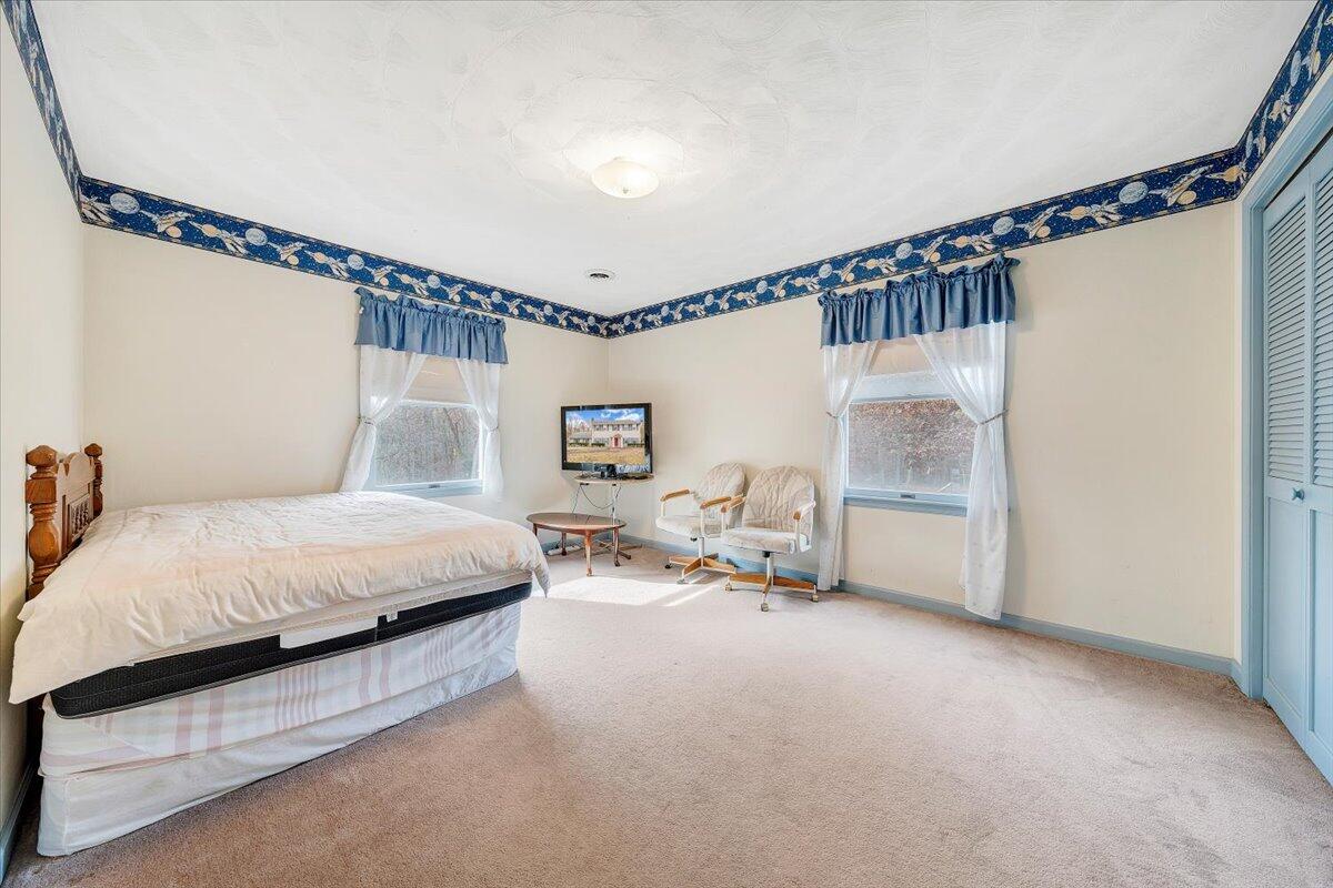 34 Foxfire RD