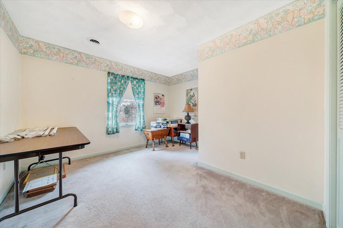 34 Foxfire RD