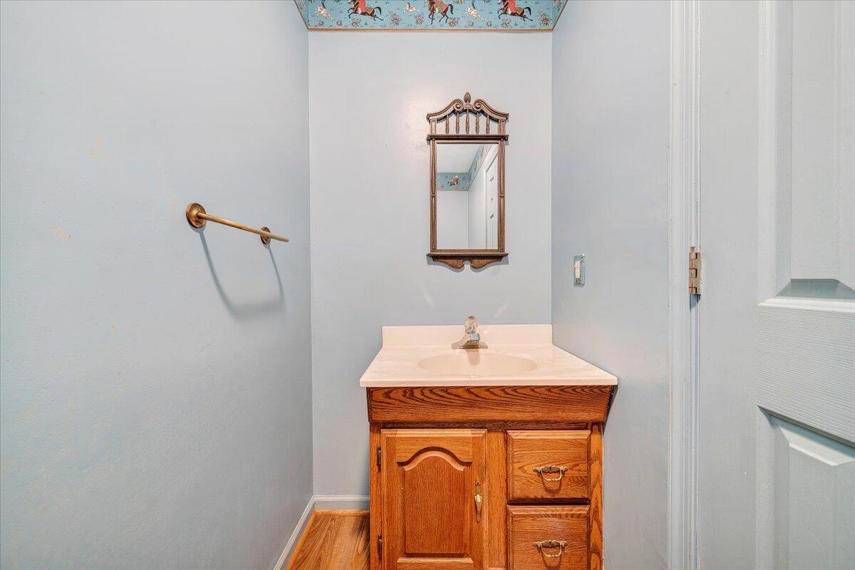 34 Foxfire RD