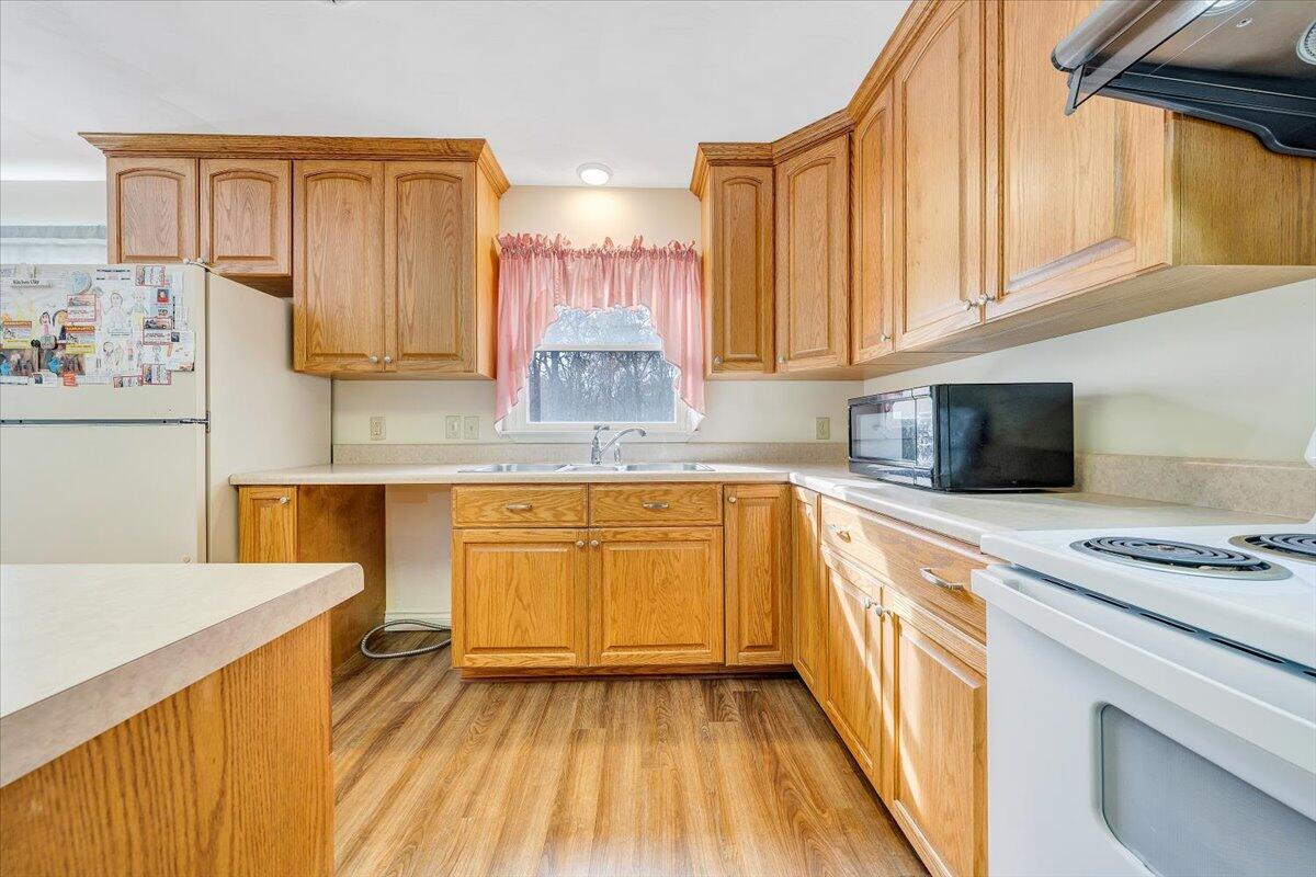 34 Foxfire RD
