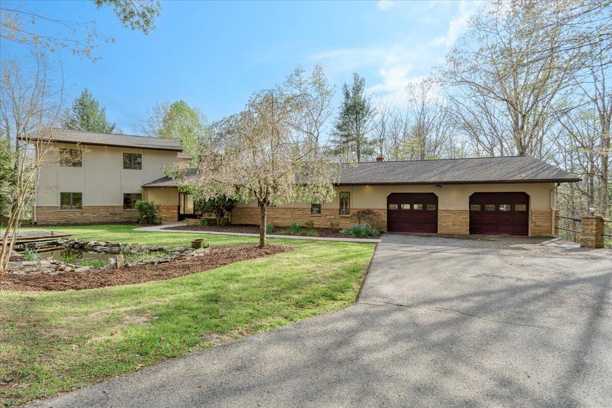 4074 Pearman RD