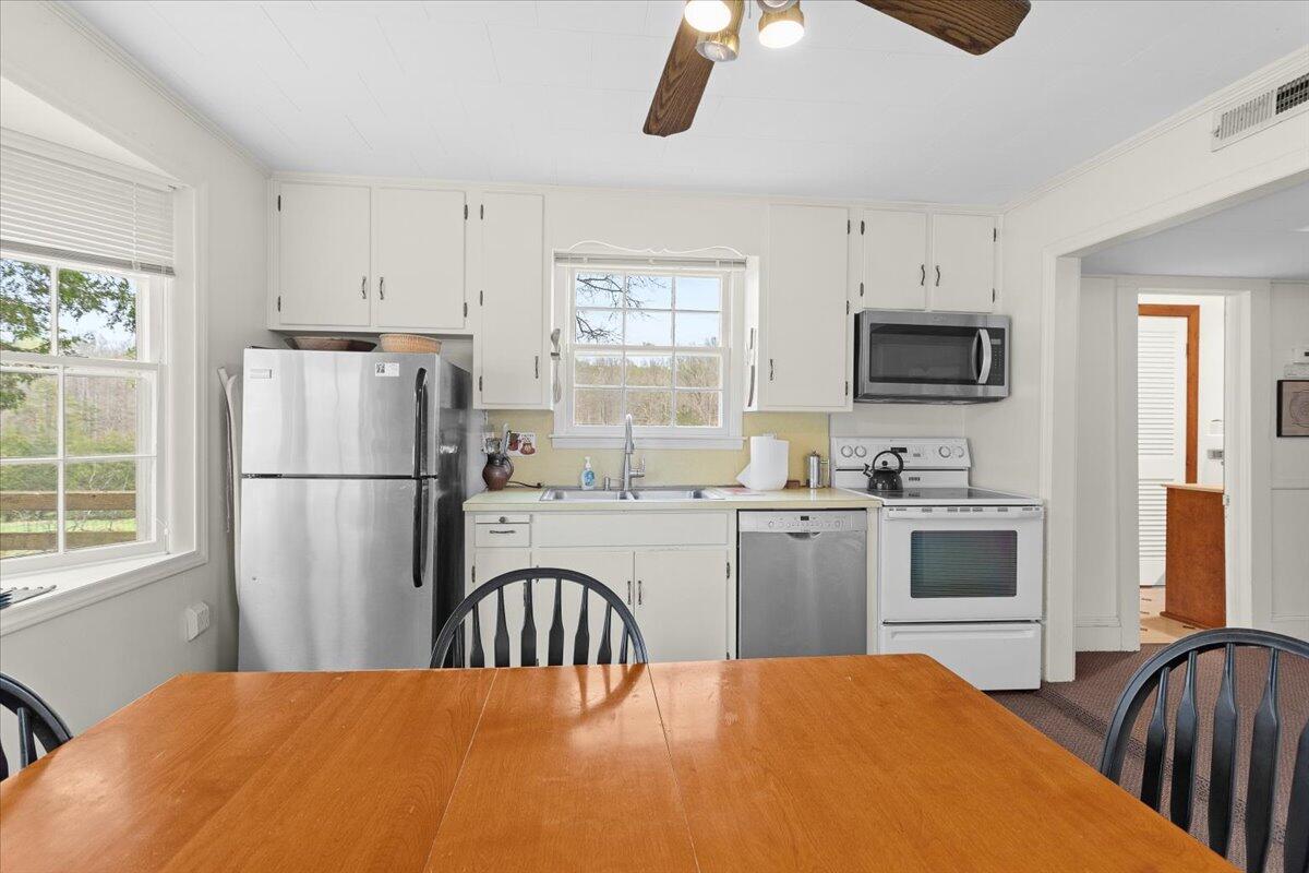 5328 White House RD