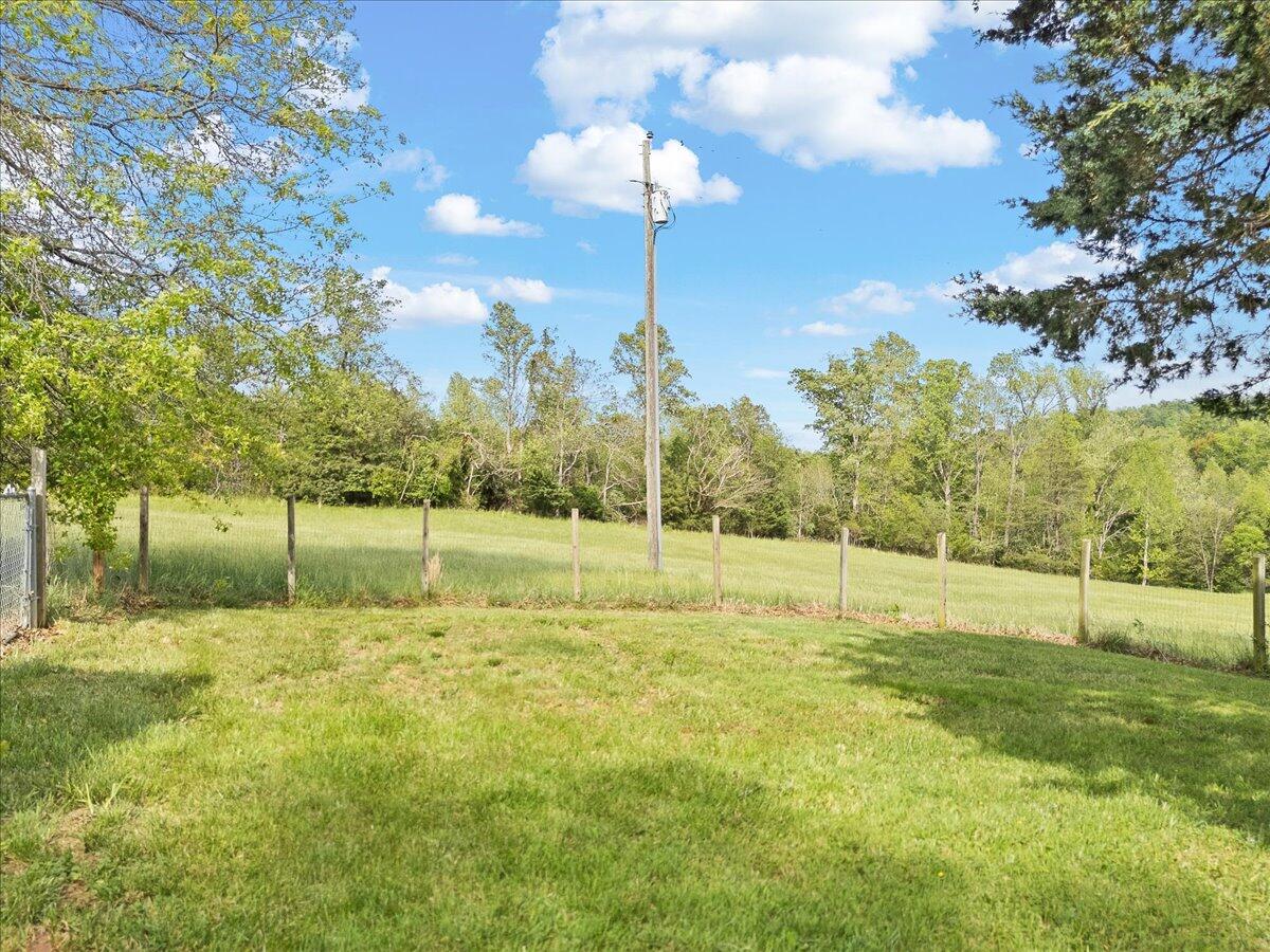 5328 White House RD