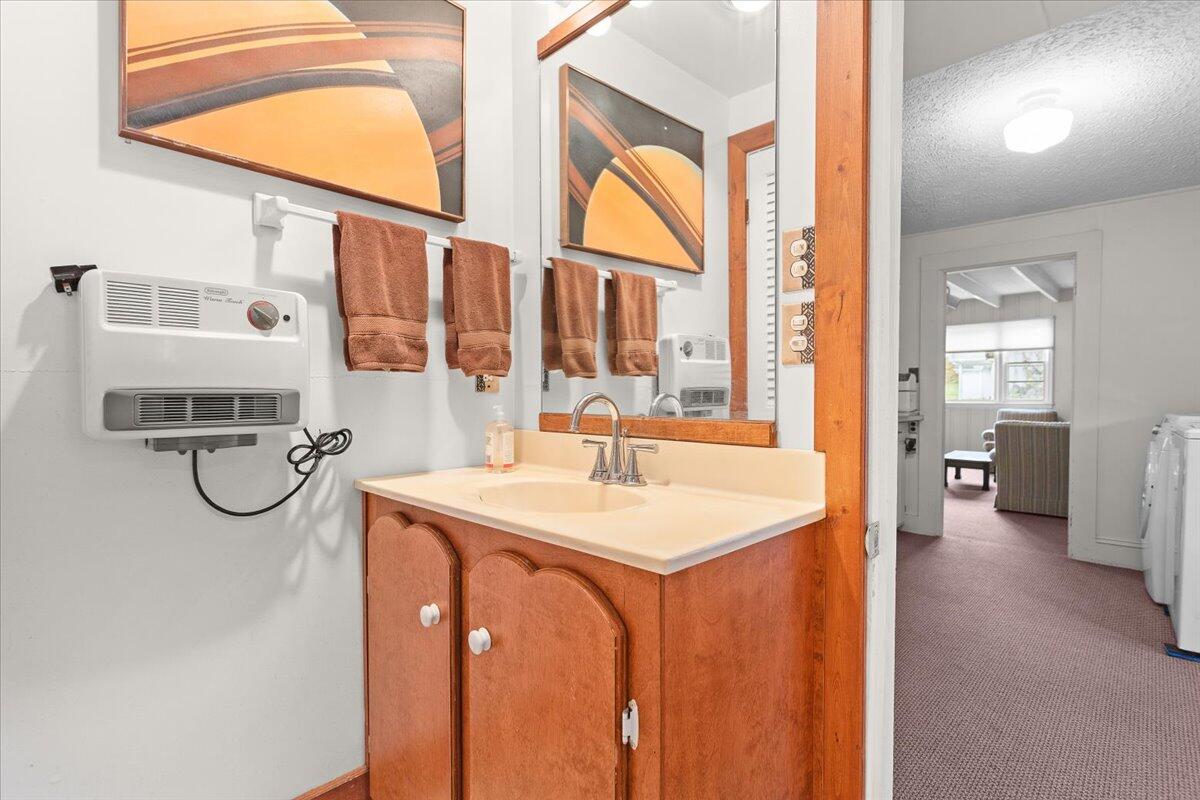 5328 White House RD