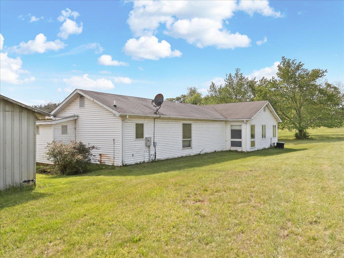 5328 White House RD