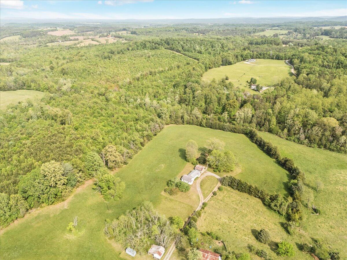 5328 White House RD