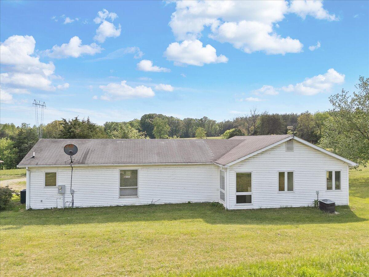 5328 White House RD