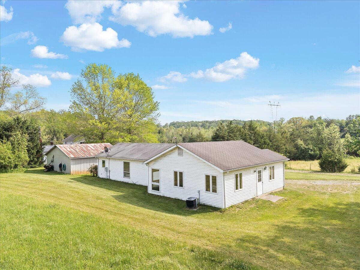 5328 White House RD