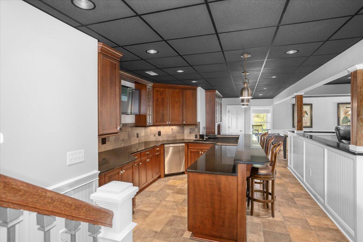 143 Gillie LN