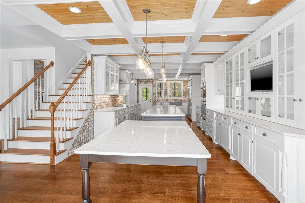 143 Gillie LN