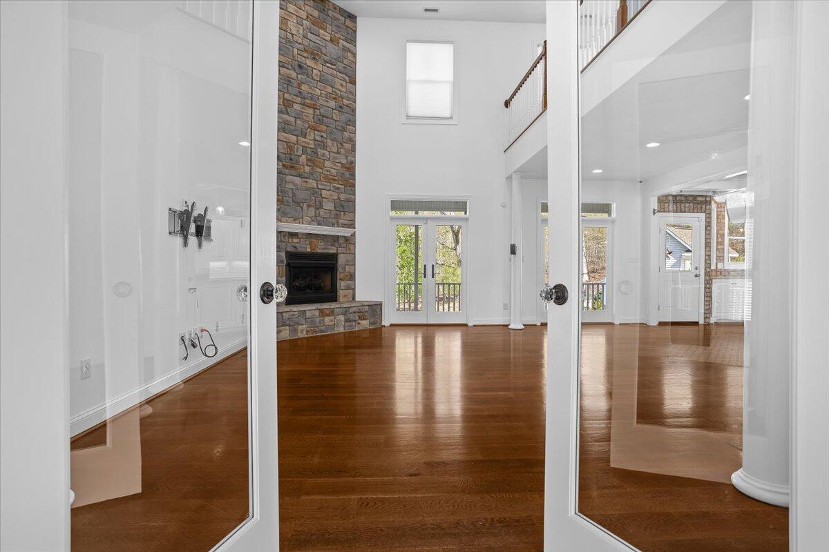 143 Gillie LN