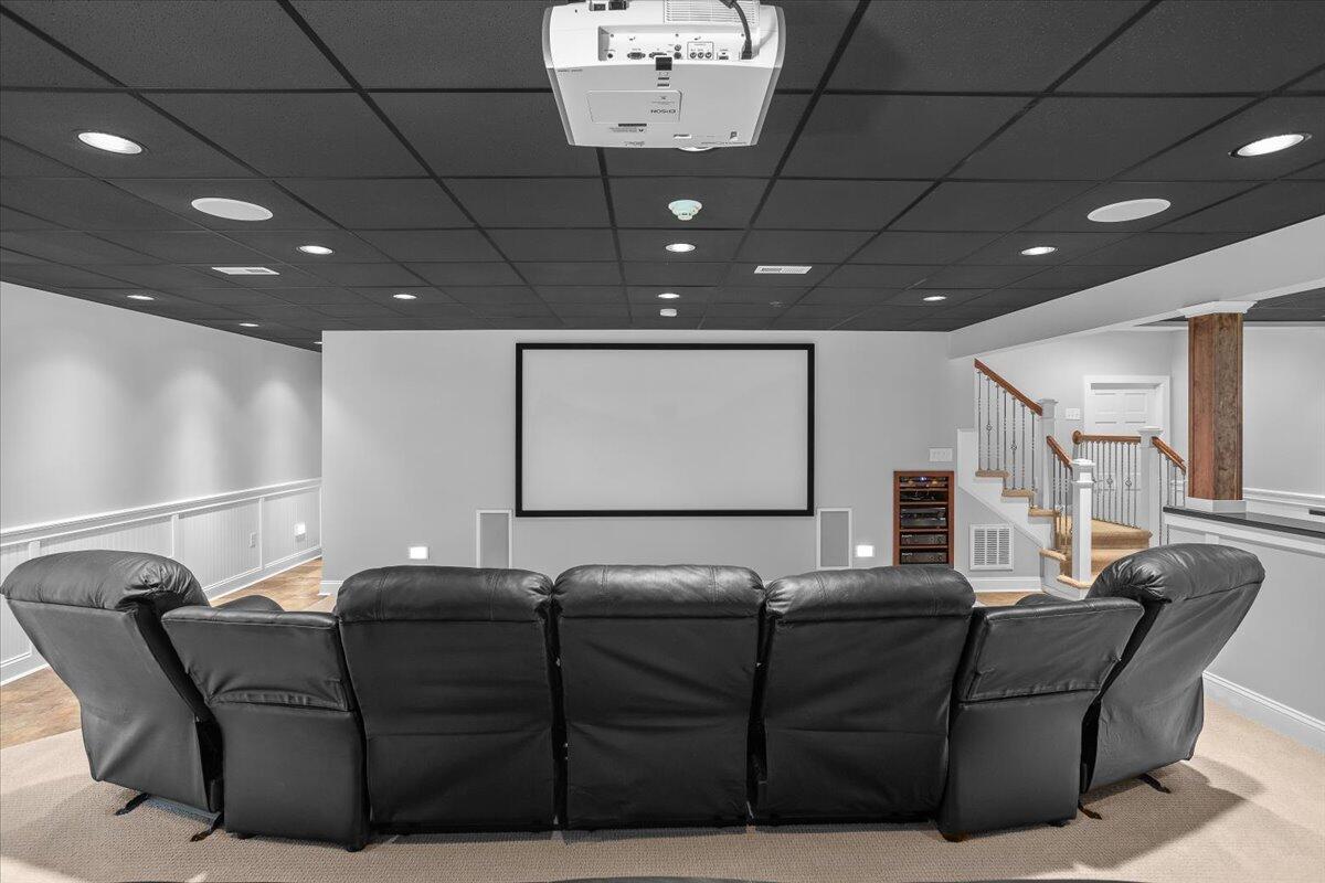 143 Gillie LN
