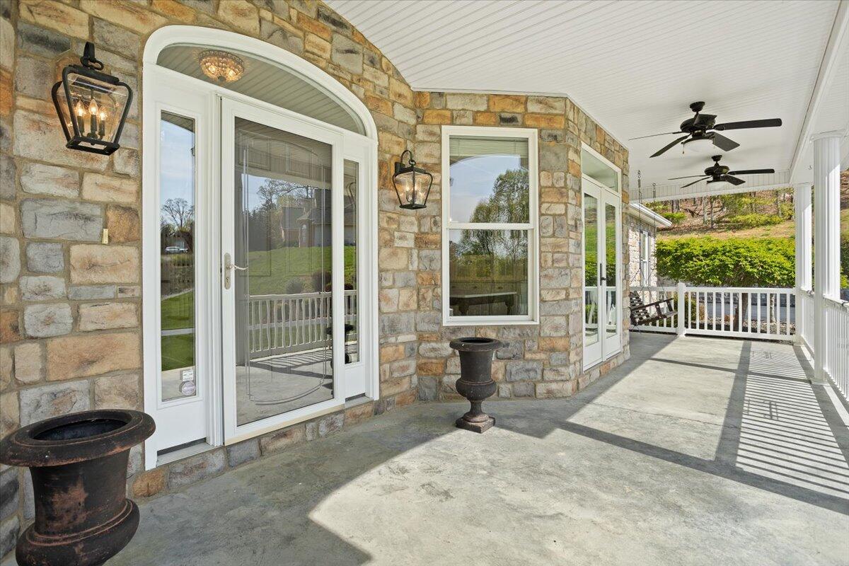 143 Gillie LN