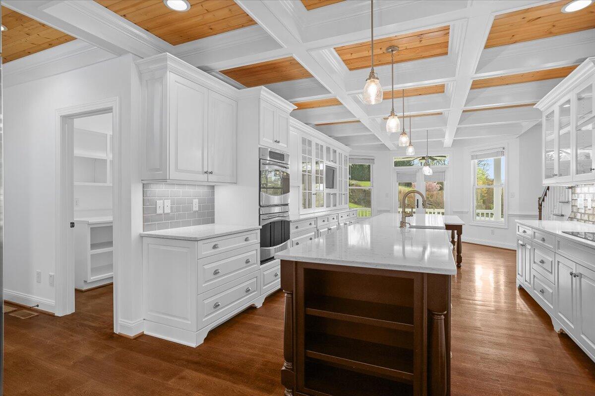 143 Gillie LN