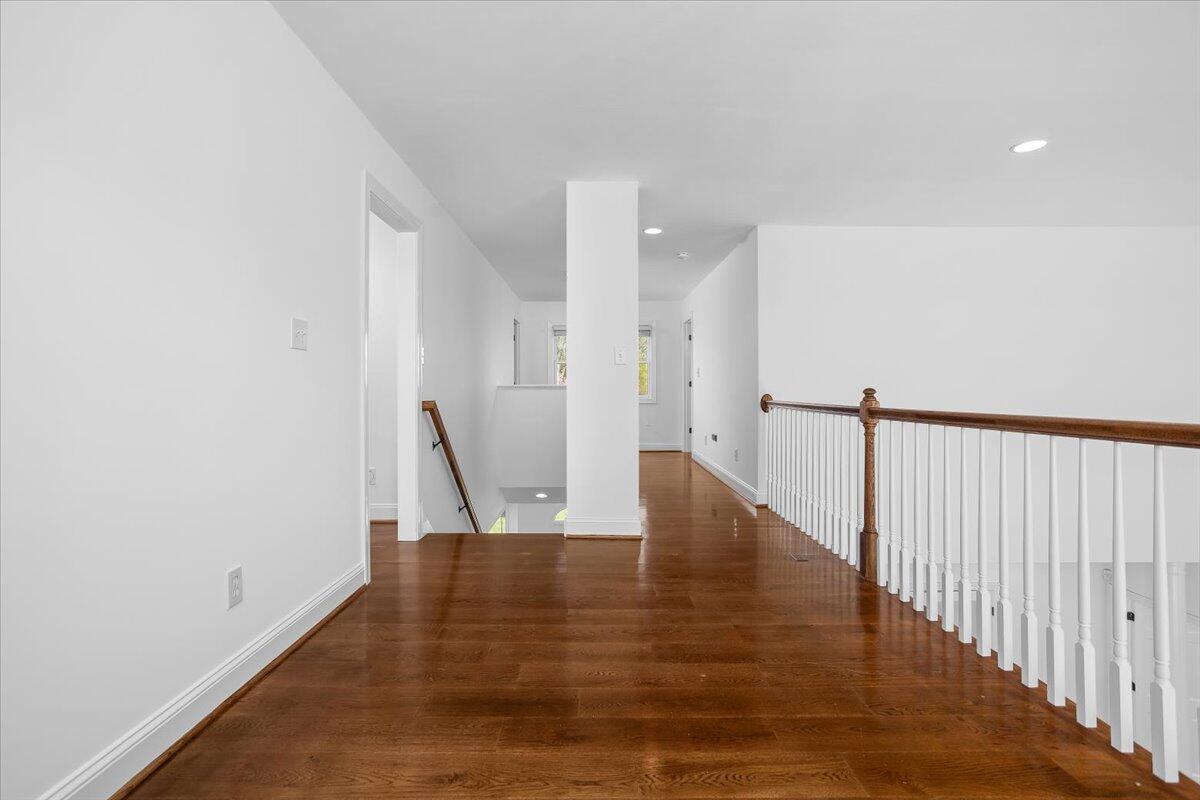 143 Gillie LN