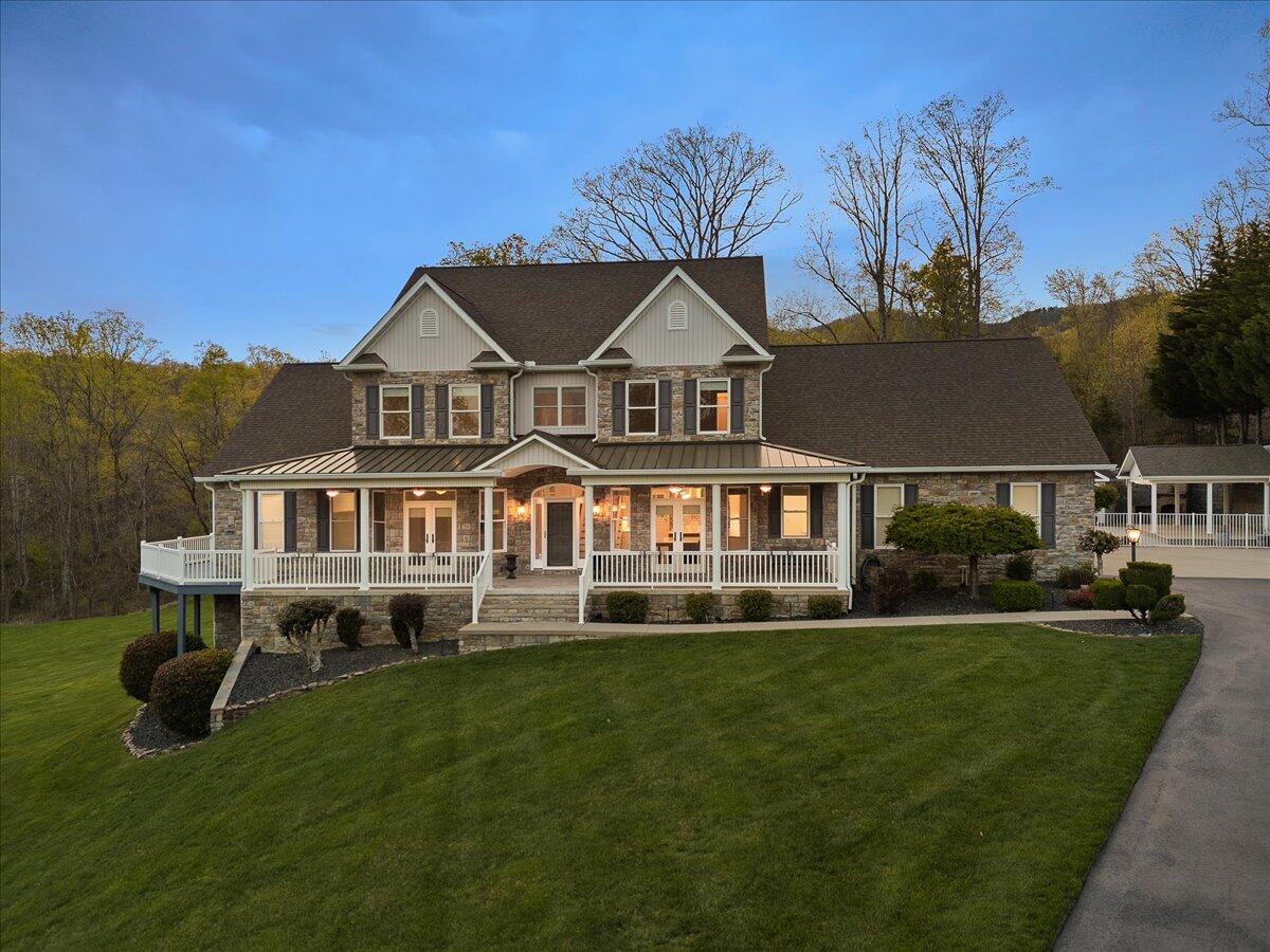 143 Gillie LN