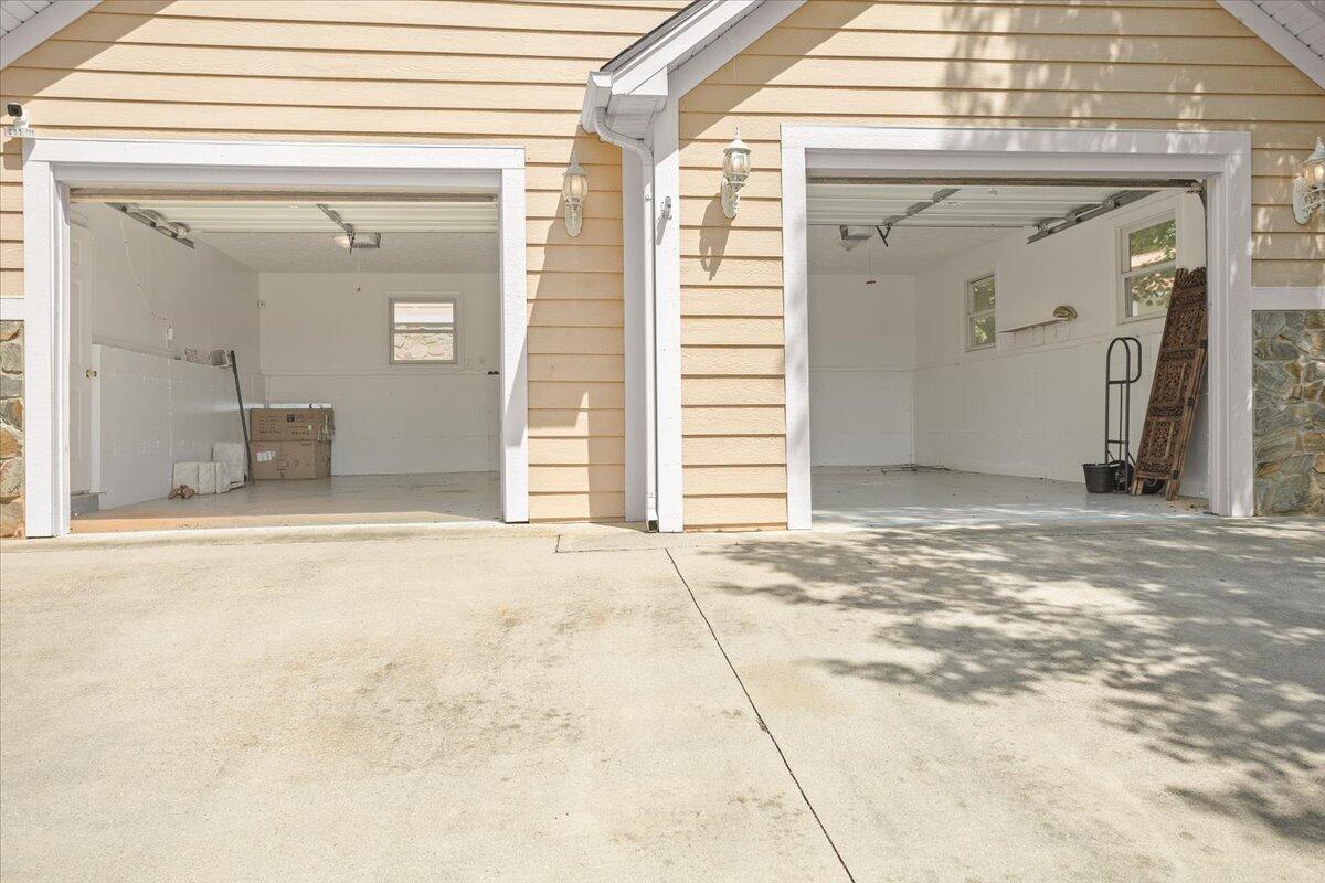 537 Calypso RD