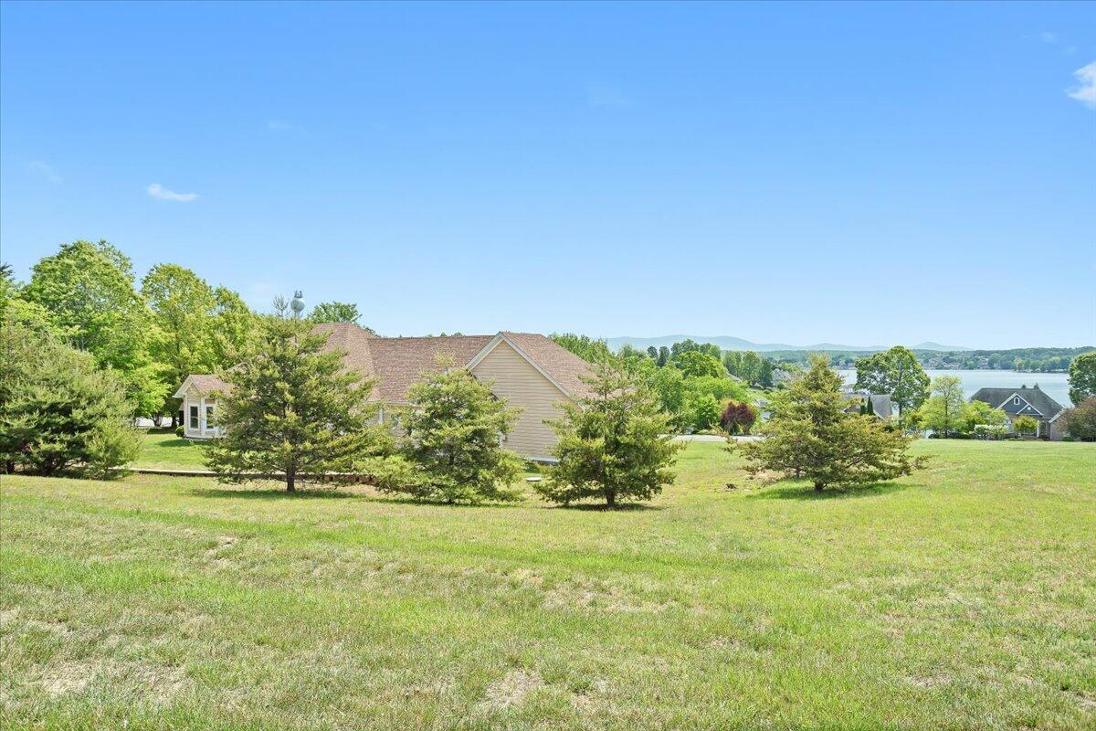 537 Calypso RD