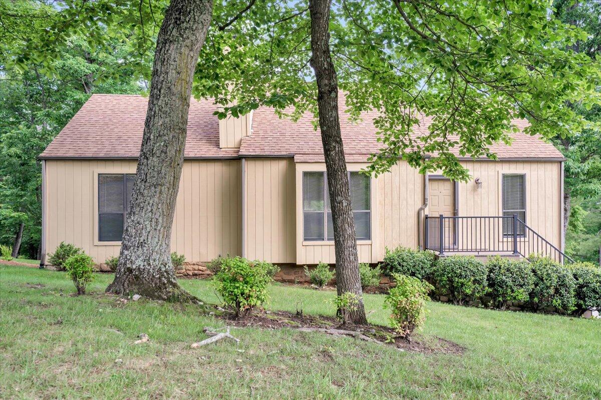 4554 Summerset DR