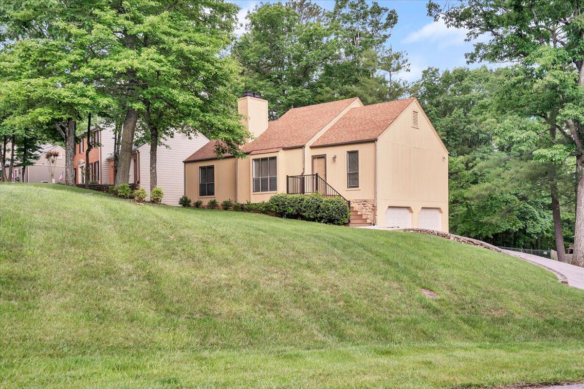 4554 Summerset DR