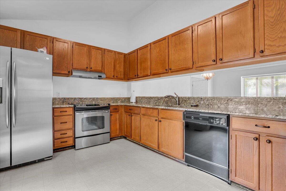 4554 Summerset DR