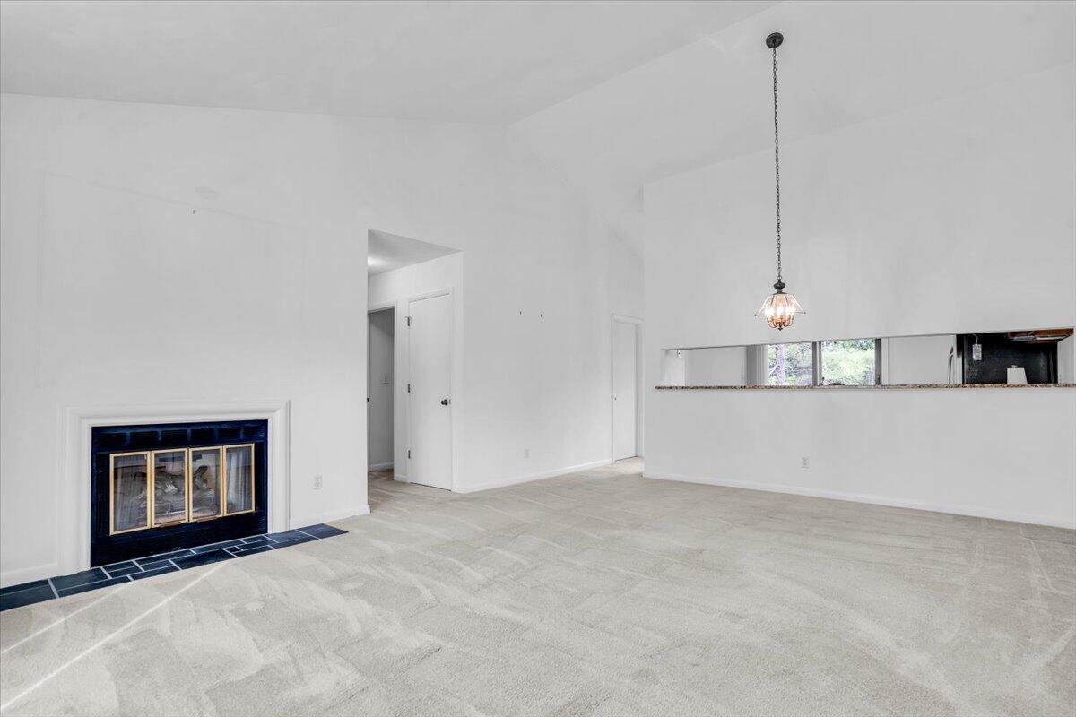 4554 Summerset DR