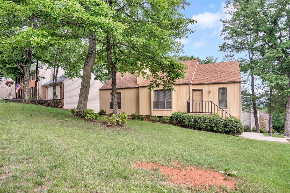 4554 Summerset DR