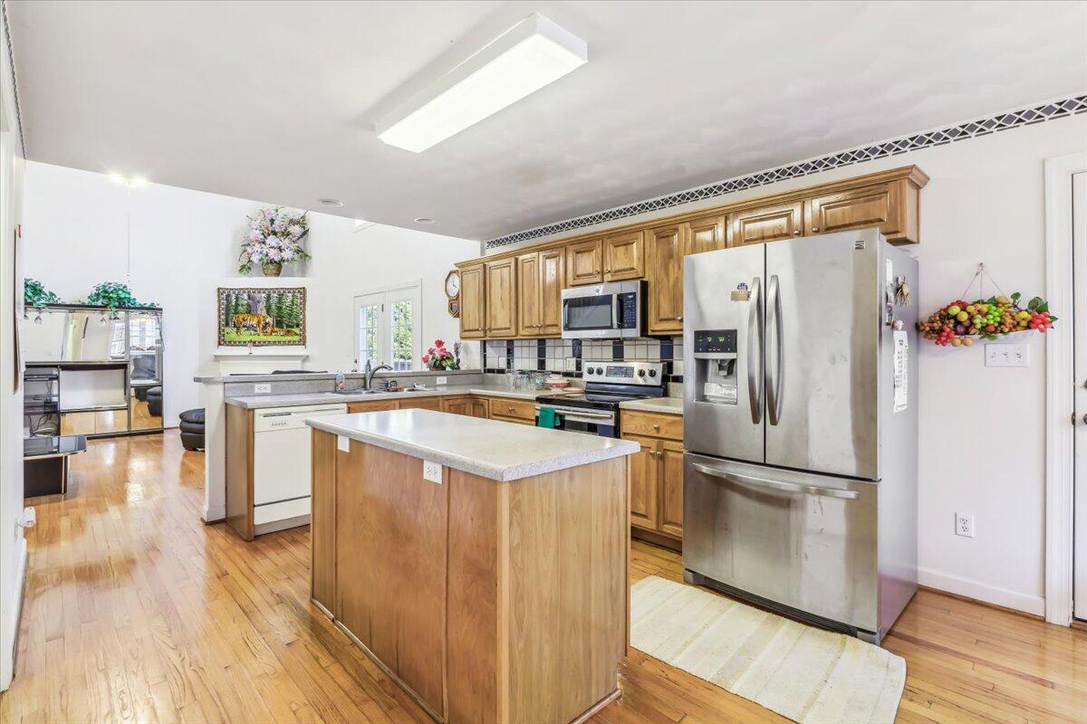 4816 Hickory Hill DR